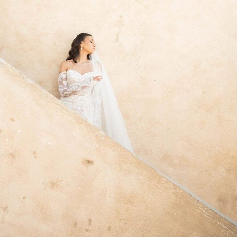 Novia en la escalera
